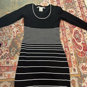 Max studio XS fitted long sleeve